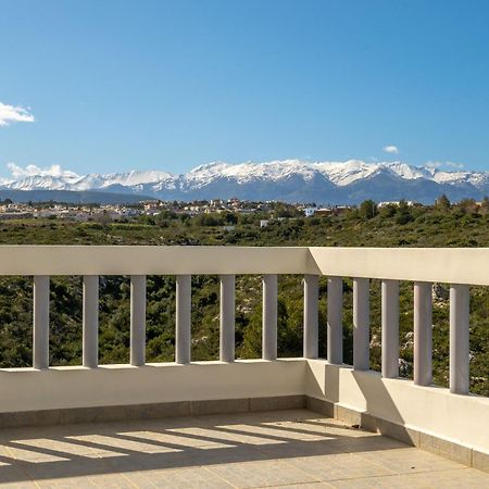 Appartement Le Mont Blanc - With Shared Pool à Kounoupidhianá Extérieur photo